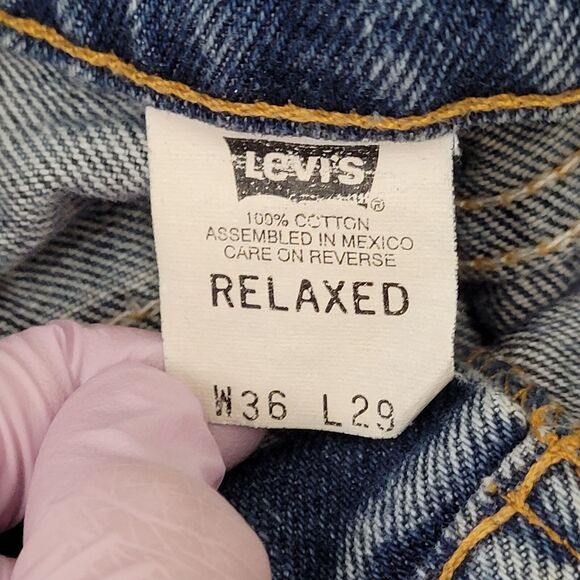 Vintage LEVIS 540 Relaxed Jeans 34x29 (36x29) Blue - Picture 6 of 16